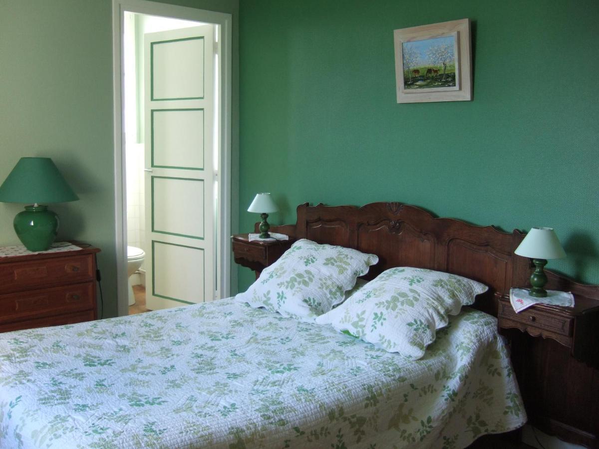 Bed and Breakfast Ferme De La Riviere Petiville  Esterno foto