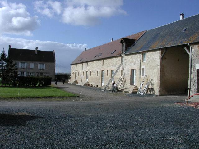 Bed and Breakfast Ferme De La Riviere Petiville  Esterno foto